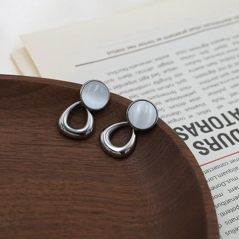 Guochao Retro Inlaid Circle Opal Stud Earrings Geometric Irregular Temperament Girls Versatile Jewelry