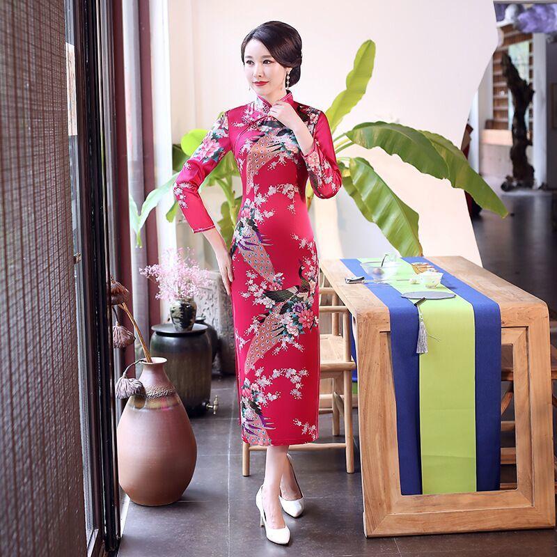 Stil chinezesc cu mâneci trei sferturi Qipao satin cheongsam broderie florală rochie clasică de petrecere de seară de nuntă rochie de damă cu plante mătăsoase