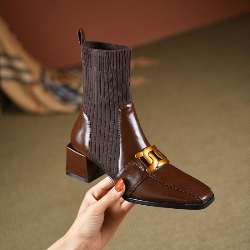 Korean Version of Women's Martin Boots Square Head Large Size Low Heel Leather Boots Women's Comfortable Square Heel Women's Boots Autumn and Wi