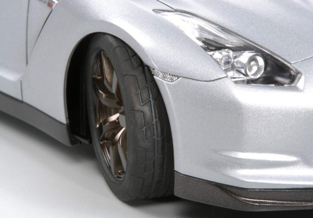 Tamiya Seria samochodów sportowych Nissan Plastikowy model 24300 1/24 nr 300 GT-R