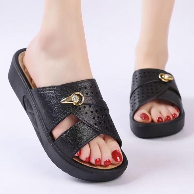 Women's Summer New Open Toe Flat Sole Slippers Thick Sole Non Slip Lightweight Home Slippers Outdoor Waterproof Slippers Sandals