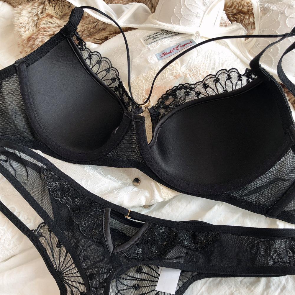 Sexy Hollow Cross Sling Bra French Lace Flowers Embroidery Women Underwear Set Comfort Thin Cup Push Up Bras Romantic Lingerie