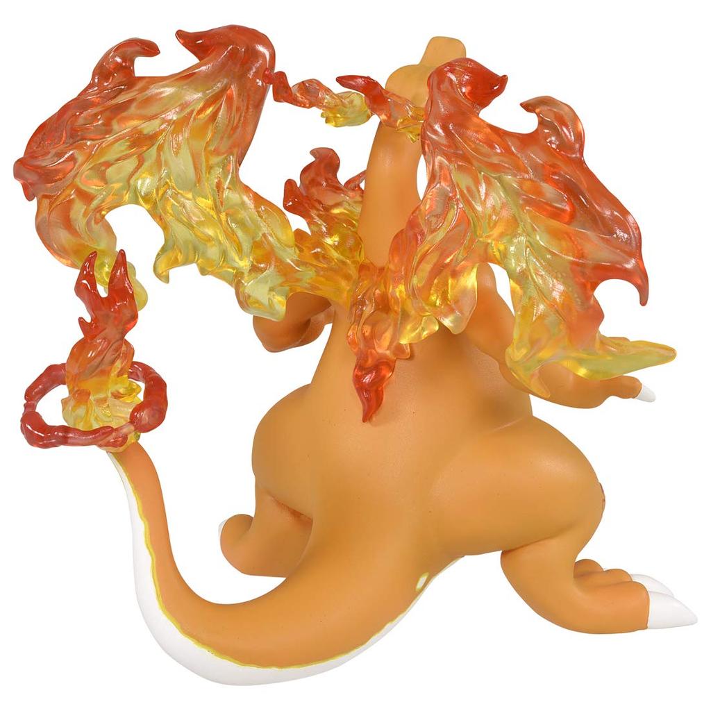 TAKARA TOMY Pokemon Moncolle Charizard (Kyodai Max Form)
