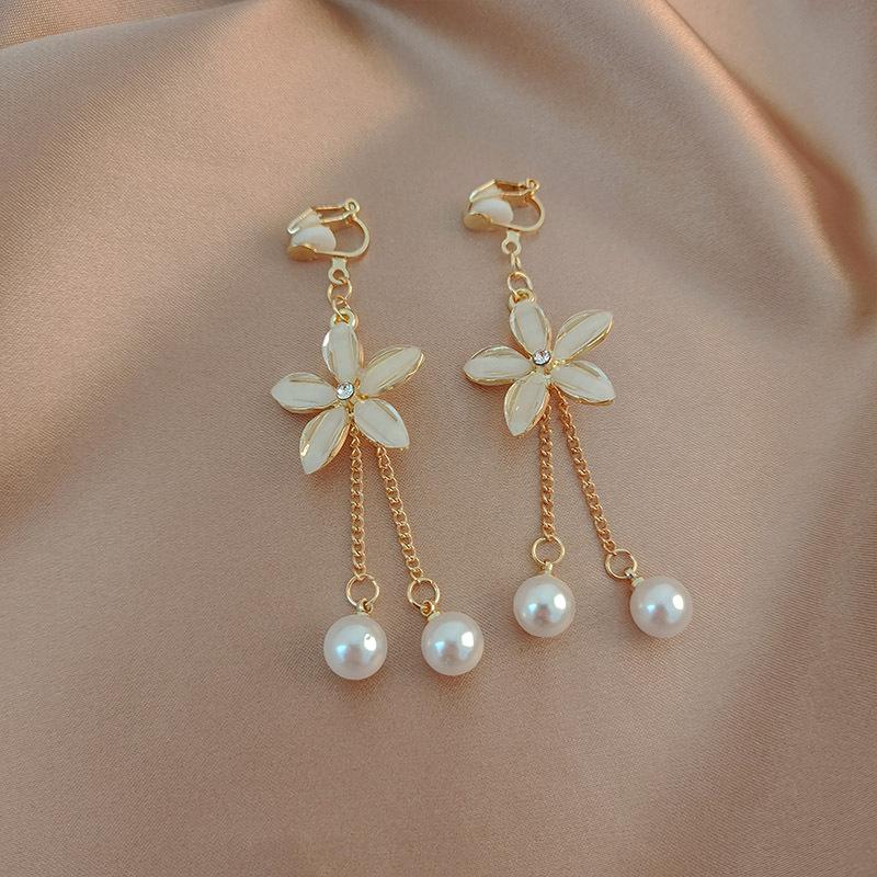 Korean Version of Advanced Ear Clip Without Ear Hole Women's Fashion Retro Versatile Cool Style Temperament Simple Earrings