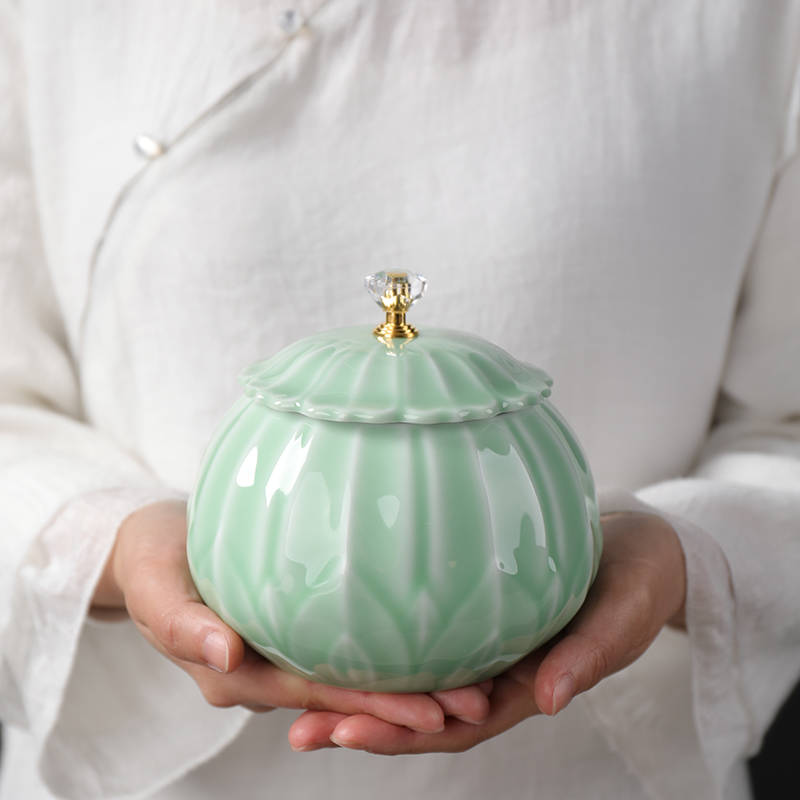 Chinese Style Large Capacity Ceramic Tea Storage Cans Sealed Pot For Kitchen Spices Organizer Celadon Porcelain Tea Coffee Jars