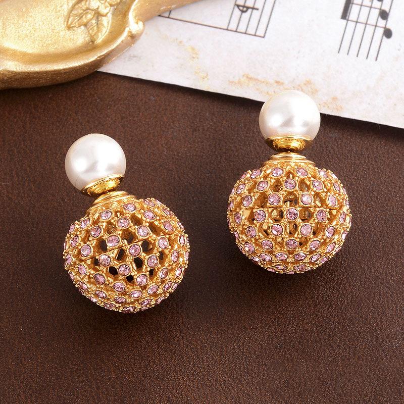 

French temperament electroplating hollow ball earrings, earrings, high-end stud earrings, jewelry accessories, retro diamond-set geometric atmosphere