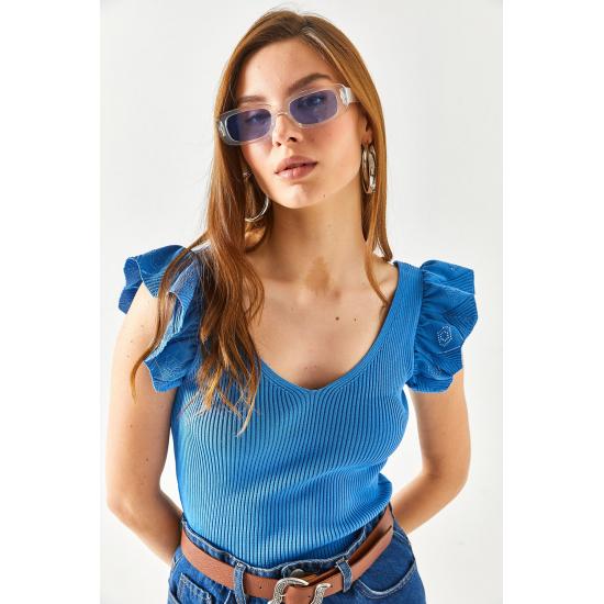 Damen-Strickbluse mit Rüschen vorne und hinten, V-Ausschnitt und Schultern