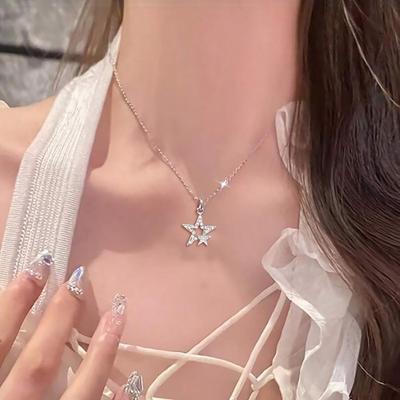Collana a Stella a Cinque Punte, Collana con Ciondolo a Stelle di Strass Scintillanti, Collana Delicata Regolabile Gioiello Regalo per Donna Fidanzata Amica