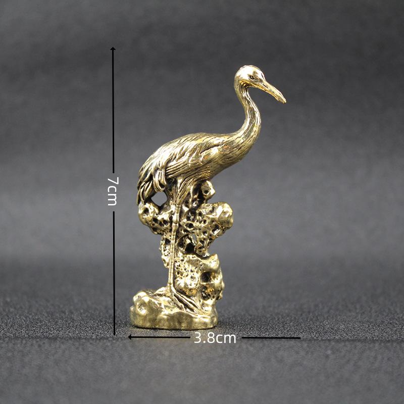

Латунная старинная фигурка журавля, креативное украшение для дома, офисного стола, журавль с красной короной, поделки из латуни