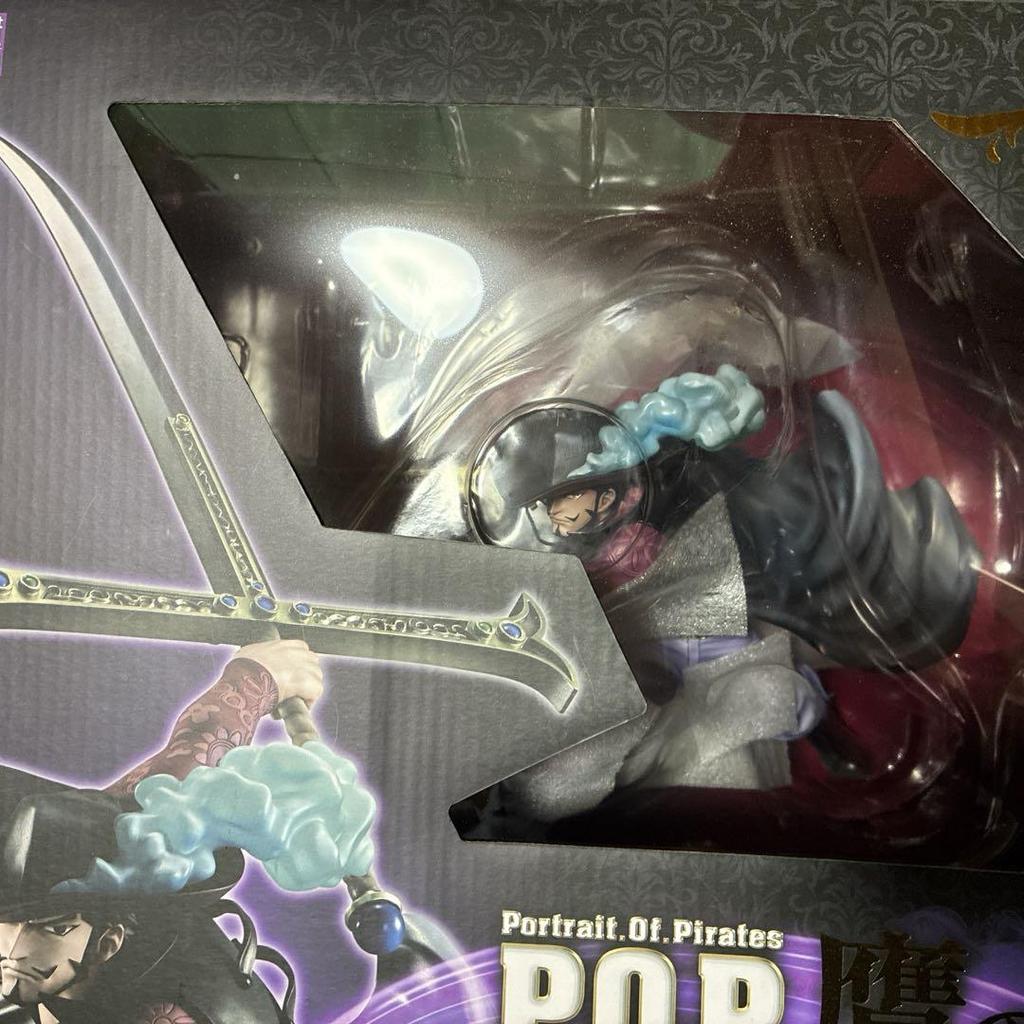 [USED] P.O.P Dracule Mihawk Figure