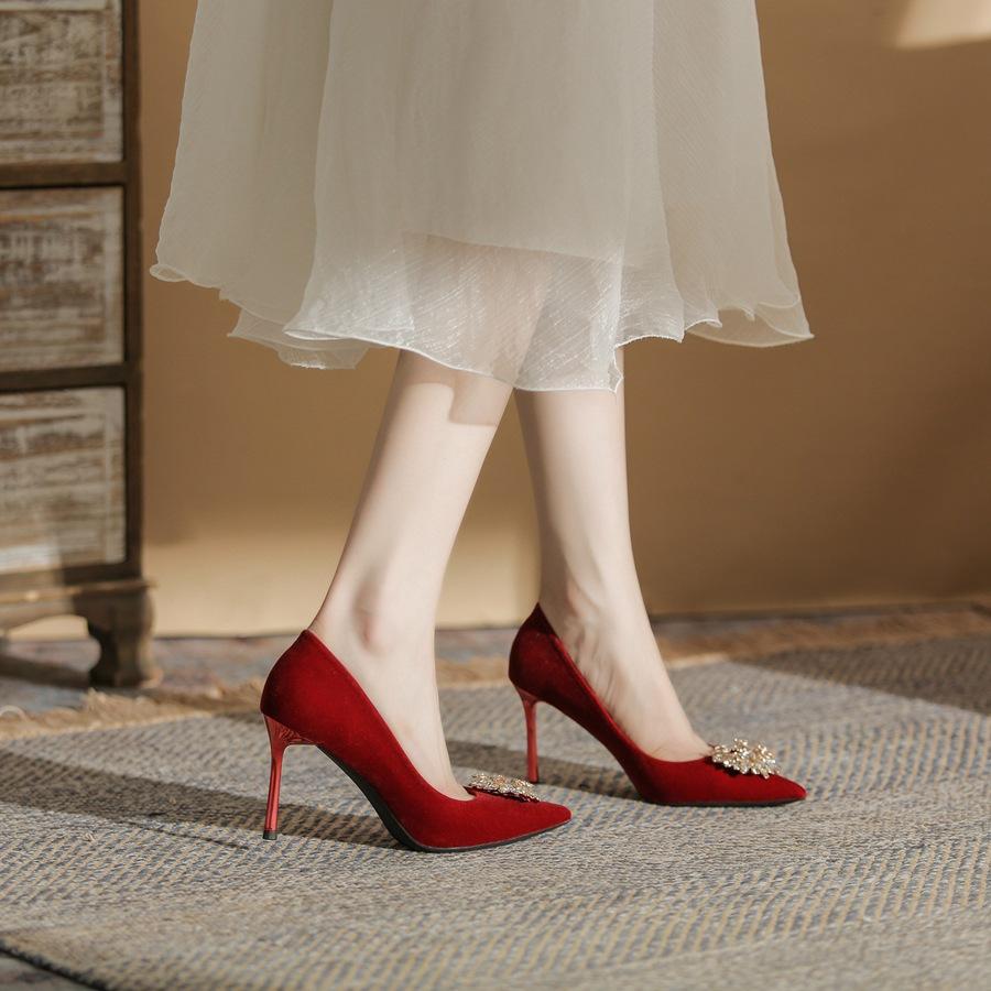 813-2 Red High-heeled Wedding Shoes Women's Thin Heels 2025 New Xiuhe Bridal Shoes Pointed Head Shallow Mouth Wedding Single Shoes