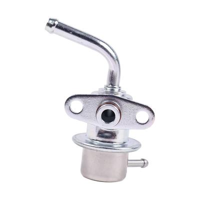 Fuel Injection Pressure Regulator 2267072P10 Fit For Nissan Pickup 2.4L 1995-97