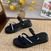 Stepping On Shit Feels Soft-soled and Wears Slippers for Women's Summer Wear 2025 New Fashion Casual Sandals Thick-soled Non-slip Beach Shoes