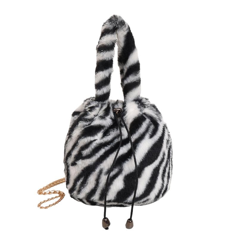 Fashion and Beautiful Plush Bucket Bag, New Fashion Trendy Women's One-shoulder Cross-arm Women's Bag