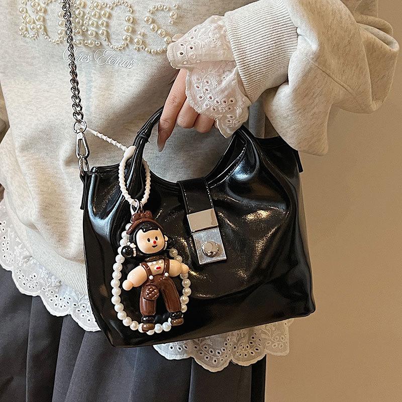 Trend Hot Sale Retro Oil Wax Leather Simple Portable Shoulder Bag Fashionable Versatile High Sense Messenger Bucket Bag Woman