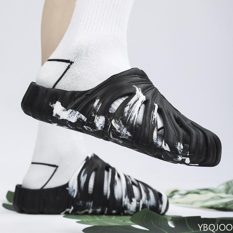 Thick Soled Summer Slippers with A Breathable and Non Slip Toe Design Suitable for Everyday Couples Wearing On Sandy Beaches