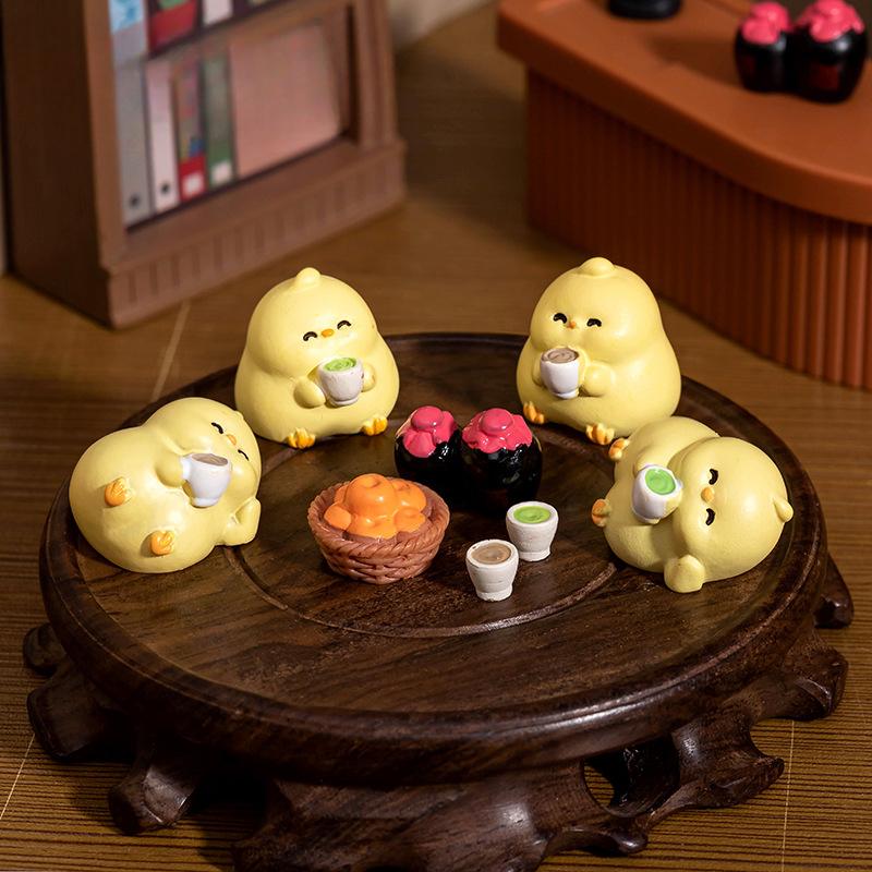 Micro Landscape Cute Casual Happy Chicken DIY Baby House Decoration Accessories Gardening Table Top Car Decoration
