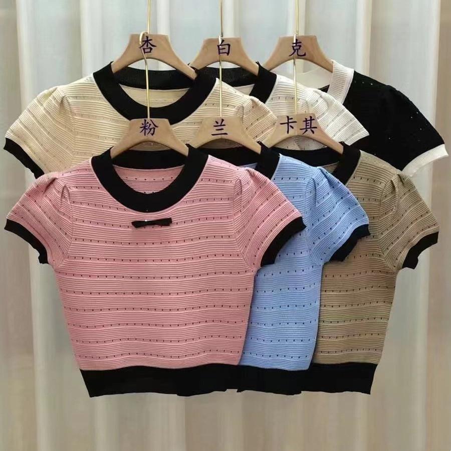 Maglione Lavorato a Maglia a Maniche Corte con Splicing a Contrasto di Colore Primavera Estate Femminile Sezione Corta Fondo Sezione Sottile Top Pullover T-shirt Casual Slim Fit