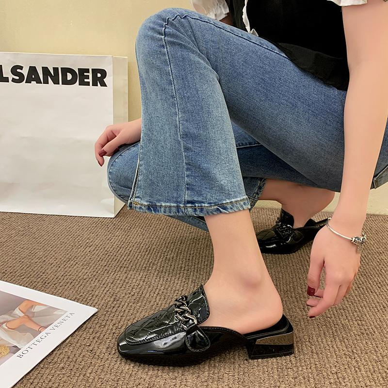 2024 Nouvelles Mules à Chaîne Métallique Femmes Bout Carré Dames Chaussures Rayées Sandales d'Été Mode Sandales à Talon Carré Pantoufles de Loisirs pour Femmes