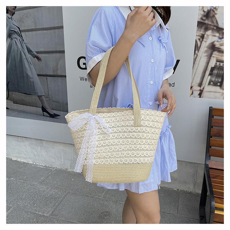 Holiday Straw Bag Lace Woven Bag Large Capacity Tote Bag Women's Spring and Summer New Seaside Shoulder Bag Summer Beach Tote Handbag