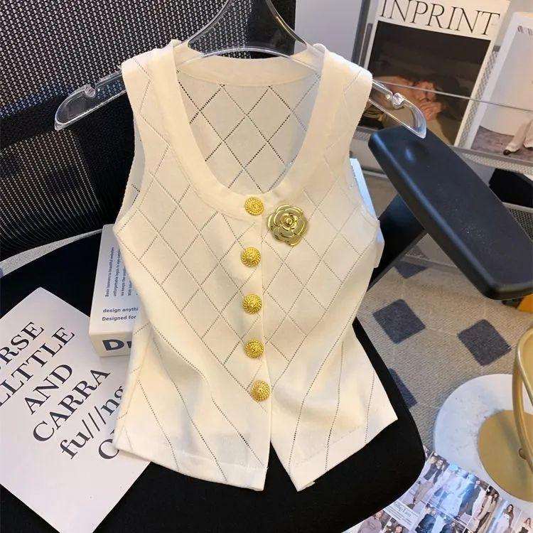 

Цветочный аргайл Ажурный вязаный жилет Женский Дизайнерский жилет на золотых пуговицах Французский безрукавный маленький топ L белый