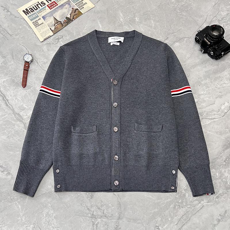 

Unisex Double-Sleeve Color Stripe Knitted Cardigan – 2025 Autumn/Winter Fashion Medium сірий колір