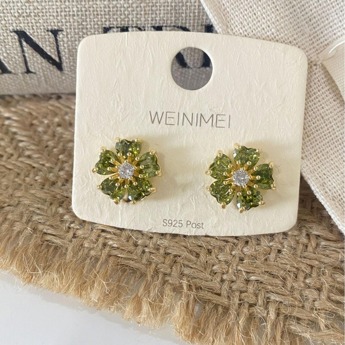 Olive Green Zirconia Flower Stud Earrings - Minimalist & Fashionable Design for Women