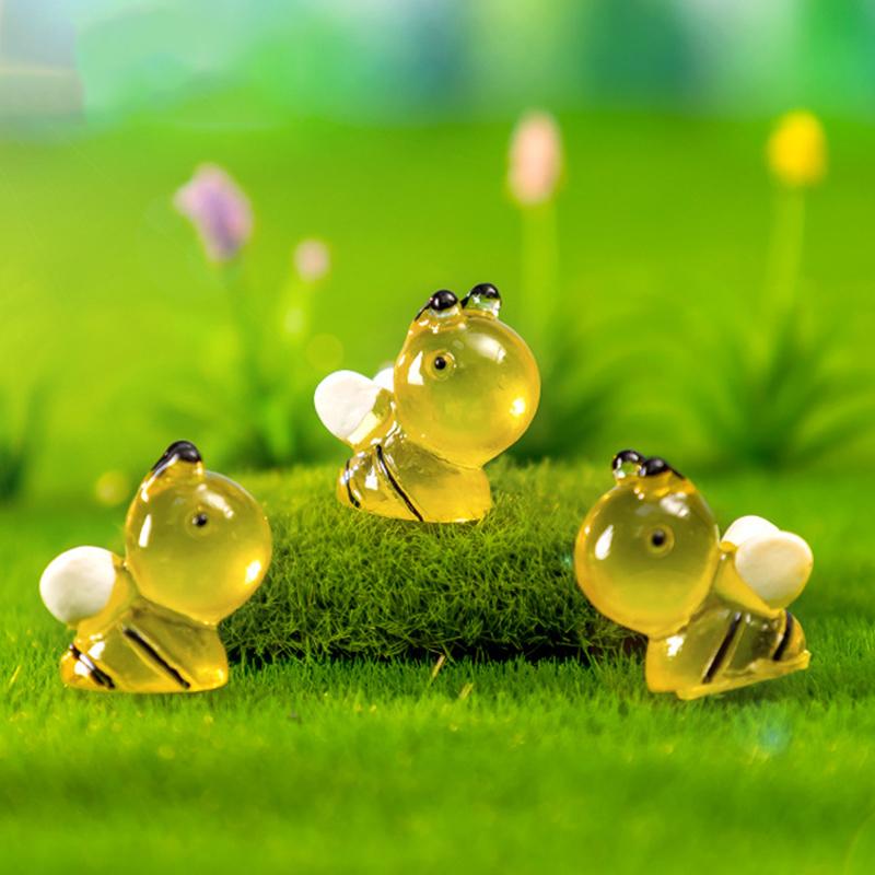6Pcs Cartoon Luminous Bee Figures Lovely Resin Miniature Bee Figurines Decoration Ornaments Home Decoration Accessories