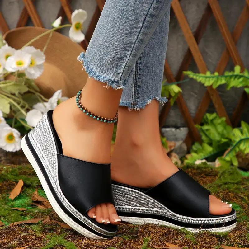 Fashion Classic Pu Strap Slip On Slippers Women 2025 Summer Brand Designer Chunky Platform Wedge Heels Slides Sexy Bohemia Beach Sandals