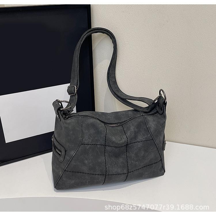 Retro Matte Large-capacity Messenger Bag Women's 2025 New Casual Versatile Pillow Bag Commuter Shoulder Bag Bag