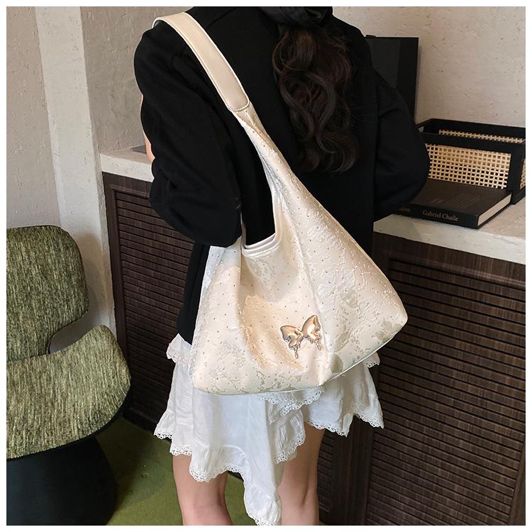 Bag women's large-capacity new summer versatile shoulder underarm bag casual butterfly commuter tote bag