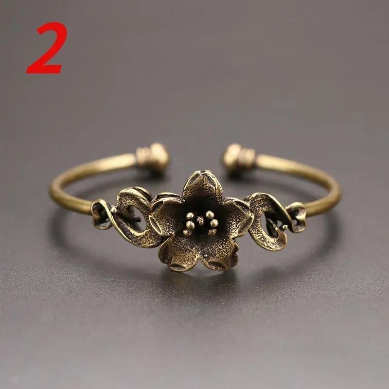 1 Pcs Creative Simple Gifts Retro Brass Flower Pattern Princess Bangle Classic Pure Copper Open Bracelet Ancient Wristband Gift