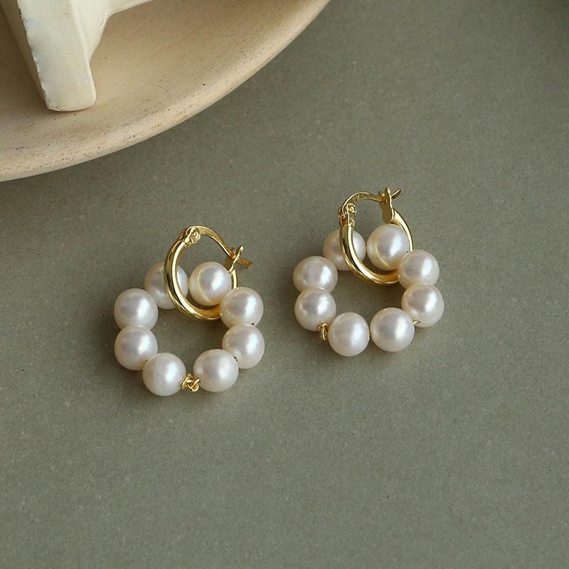 

Silver Needle Freshwater Pearl Earrings European and American Retro Cold Wind Circle Fashion Pearl Earrings Spot