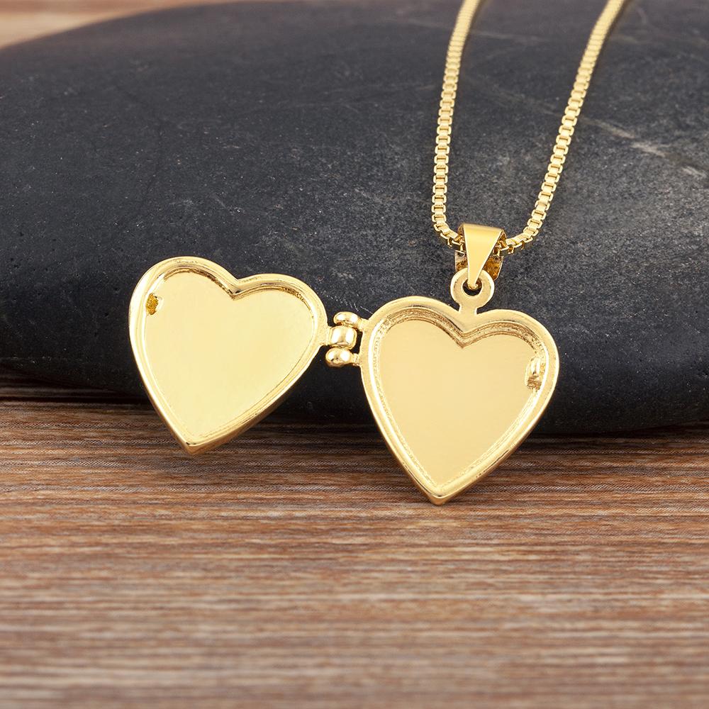 Nidin New Creative Design Love Heart Shape Flip Pendant Necklace For Women Men Family Photos Souvenir Jewelry Accessories Gifts
