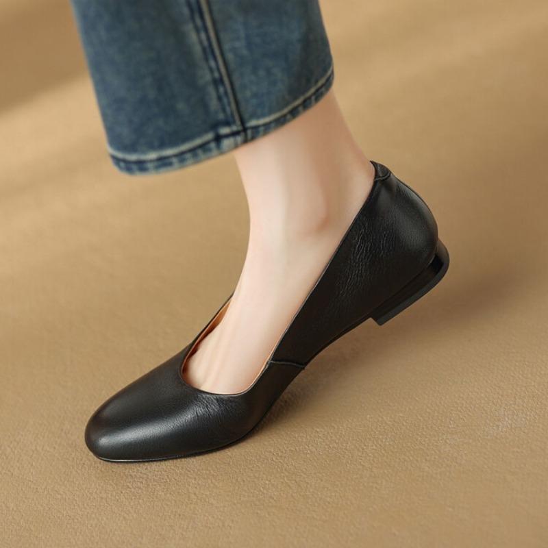 Leather Non-slip Flat-soled Work Shoes for Women's Spring and Autumn Shallow Mouth Single Shoes, One Pedal Small Leather Shoes