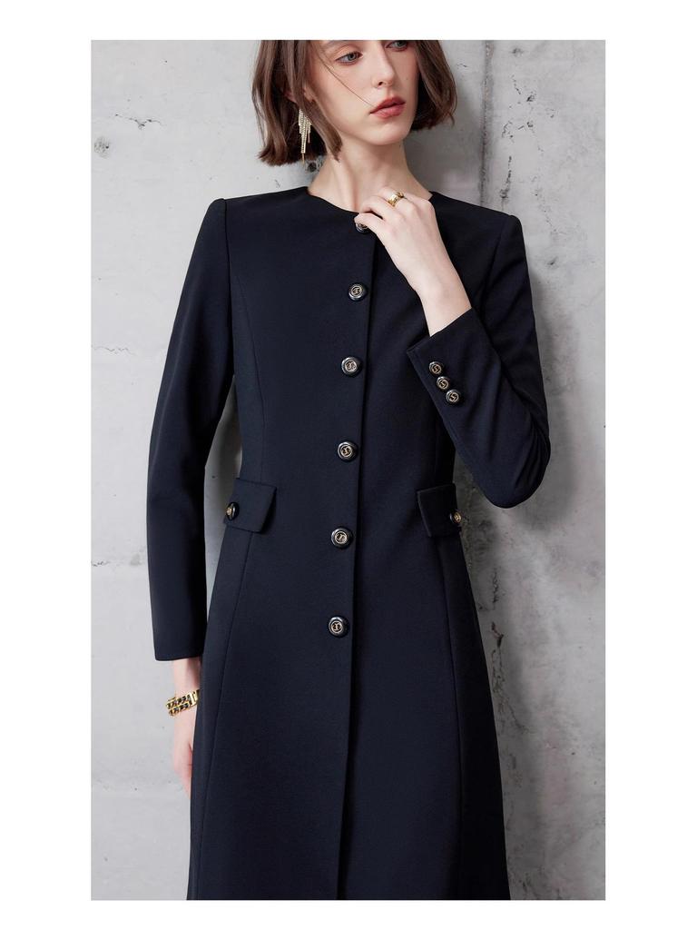 Wiosenno-jesienna wyszczuplająca sukienka damska o średniej długości z okrągłym dekoltem i zapinana na jeden rząd guzików