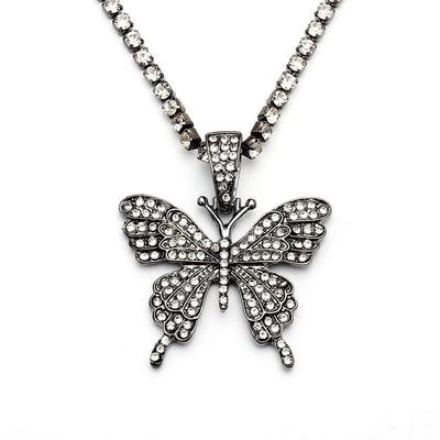 Elegante Damen-Halskette mit Schmetterlingsanhänger und Strass