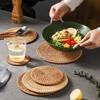 1/4 stuks 20 cm Ronde Gevlochten Rotan Placemat Hittebestendig Pannenonderzetter Anti-brandwond Tafelonderlegger Antislip Onderzetter voor Keuken Eettafel