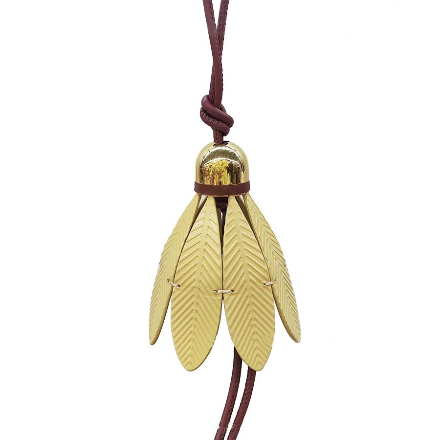 Fruit Flower Charm Keychain Mulberry Strawberry Tomato Pea Insect Chamomile Tulip Tree Key Bag Accessories