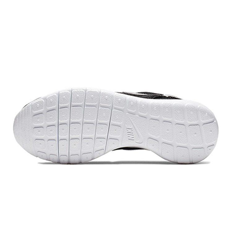 Nike Roshe One Black Metallic Silver GS 599728-021