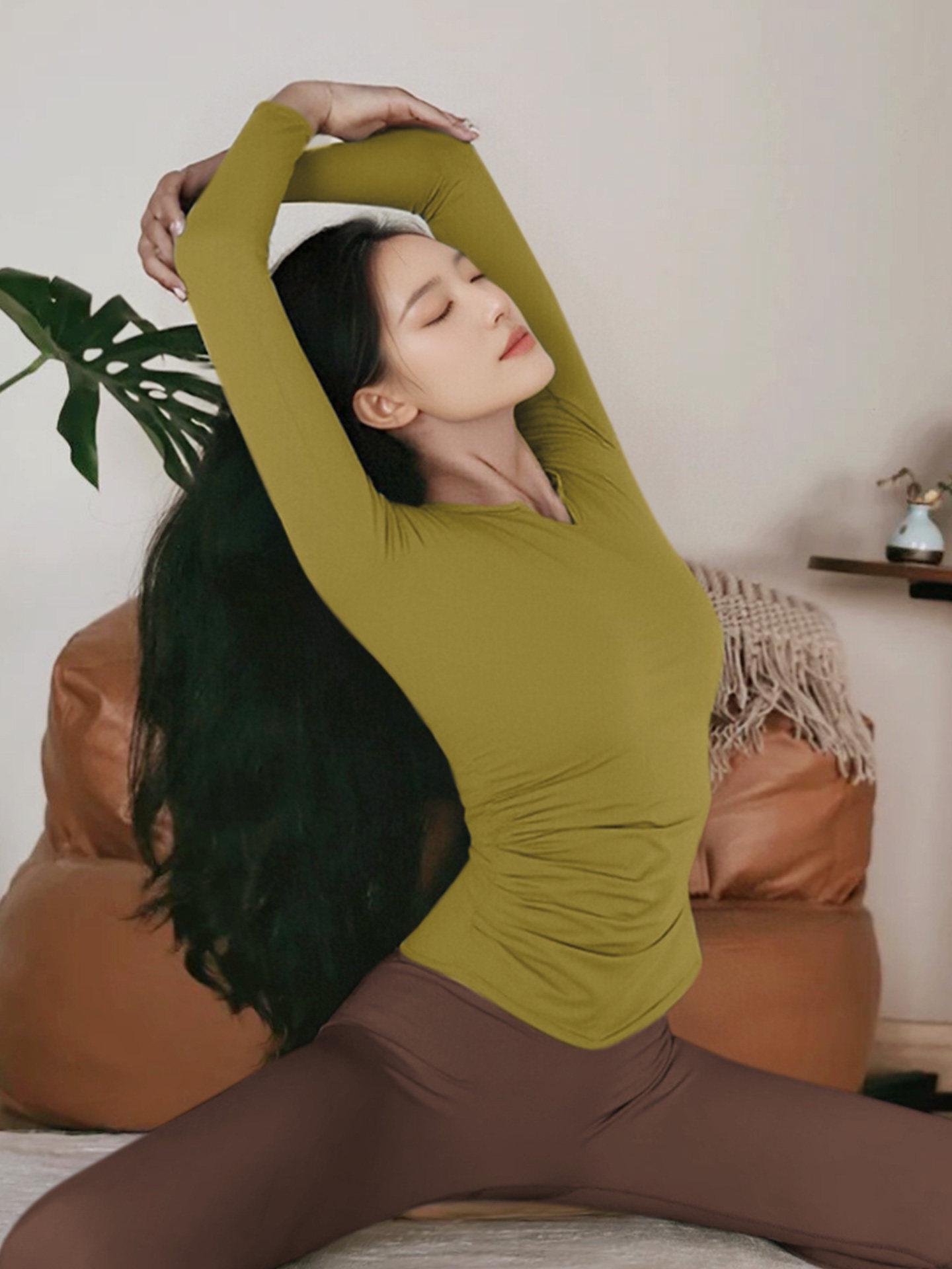Women s High-End Yoga Suit: New Style Long Sleeve Slimming Fitness Top Large