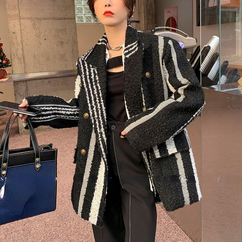 Comfortable and Warm Striped Jacquard Woolen Coat for Autumn and Winter