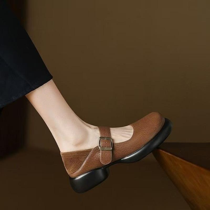 Soft sole one-word buckle Mary Jane single shoes women's autumn new round head commuting light mouth thick heel leather shoes
