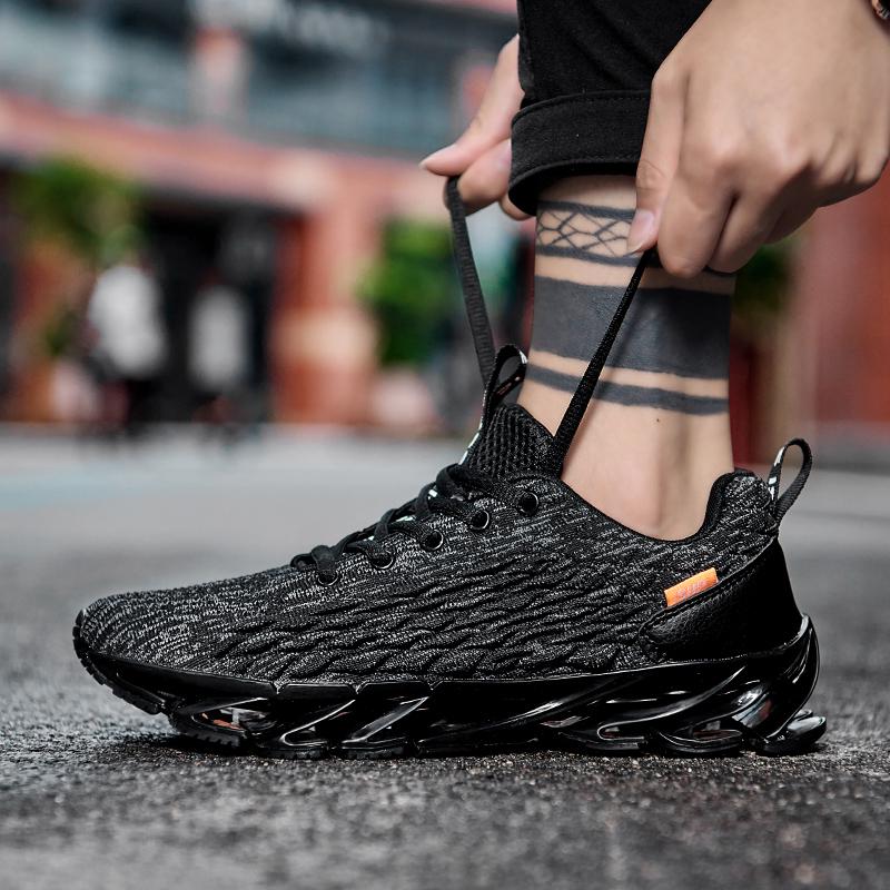 Big Size 39-44 Men Running Shoes Outdoor Breathable Jogging Sport Blade Shoes for Men