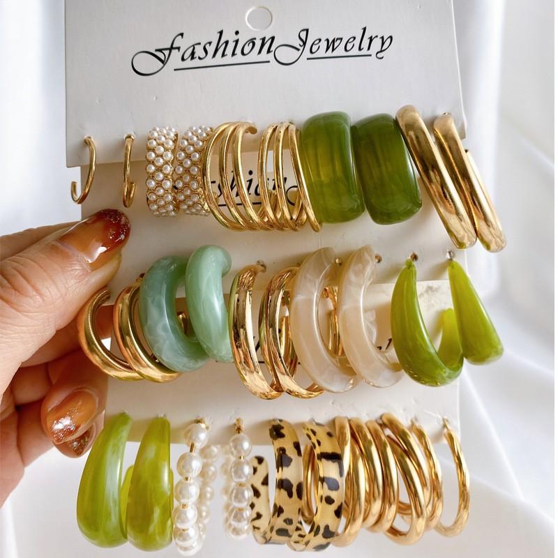 New Gold Color Earrings Set Boho Vintage Colorful Butterfly Acrylic Pearl Hoop Earrings for Women Fashion Jewelry Gifts 2026 New