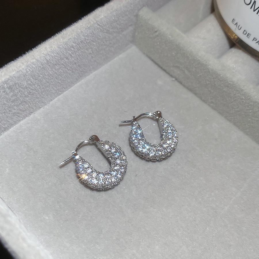 European Retro Geometric Zirconia U-Shaped Earrings - Exquisite & Versatile Women s Studs.