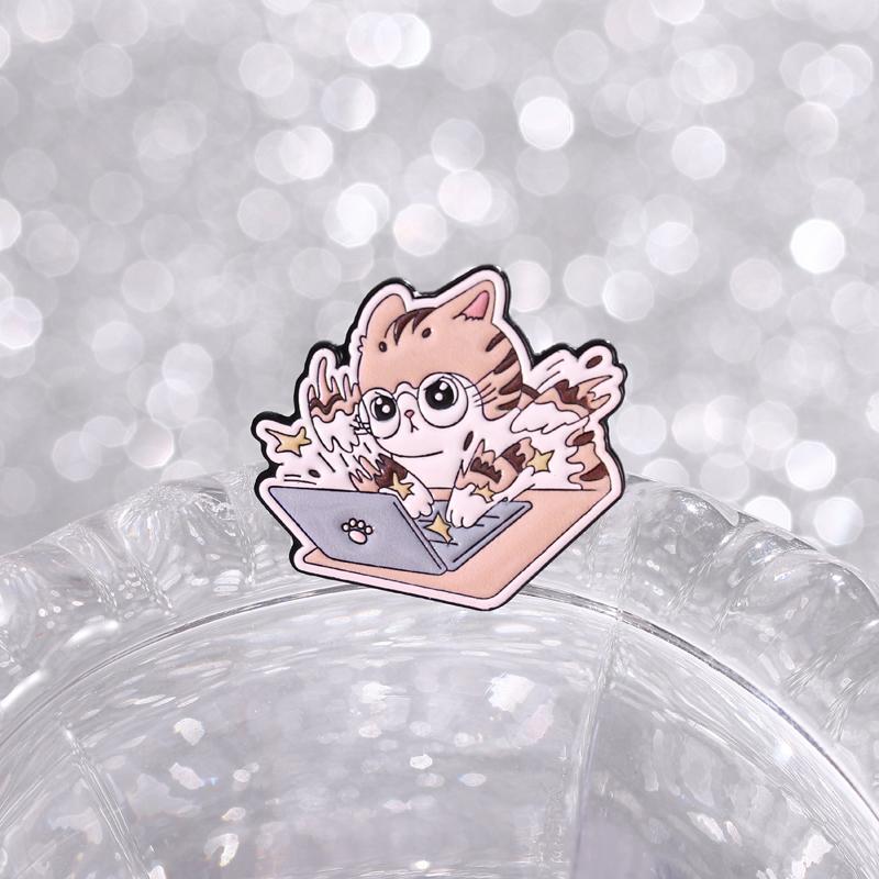 Busy Cat Working Enamel Pins Cartoon Kitten Computer Brooches Lapel Badges Clothes Cute Animal OL Jewelry Gift for Friends