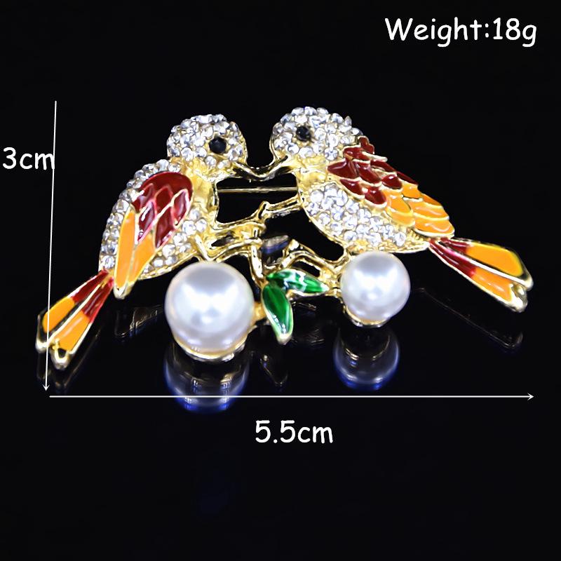 Trendy Rhinestone Kissing Lovebirds Brooch - Handmade Enamel Lapel Pin Accessory