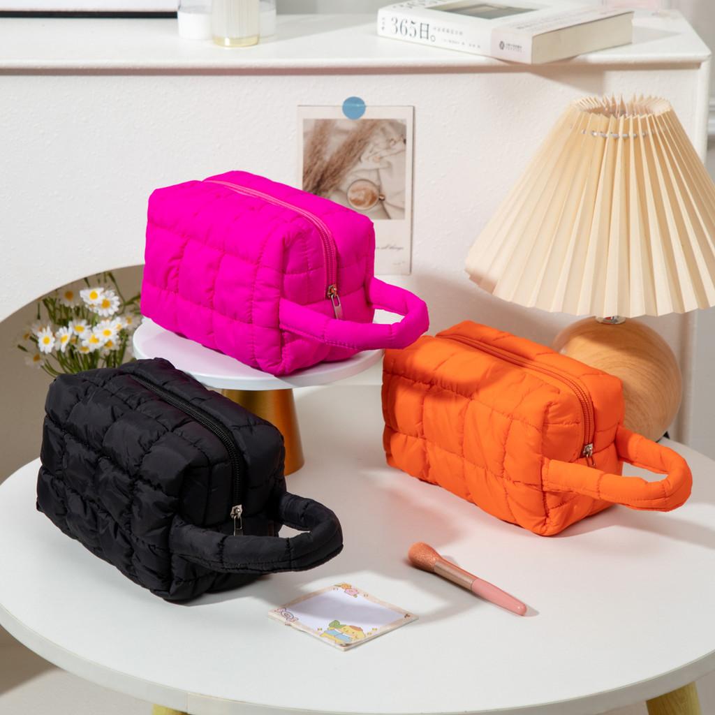 Portable Large Capacity Makeup Organizer With Polyester Material For Home Use
