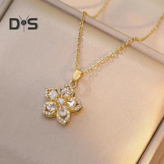 Rotatable Rhinestone Flower Pendant Necklace for Women Titanium Steel Shiny Cubic Zircon Flower Choker Wedding Party Jewelry